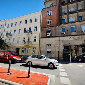 Wilcza - Center Varsavia